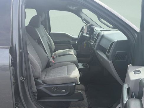 Used 2018 Ford F150 XLT w/ Equipment Group 302A Luxury AWD/4WD image 39