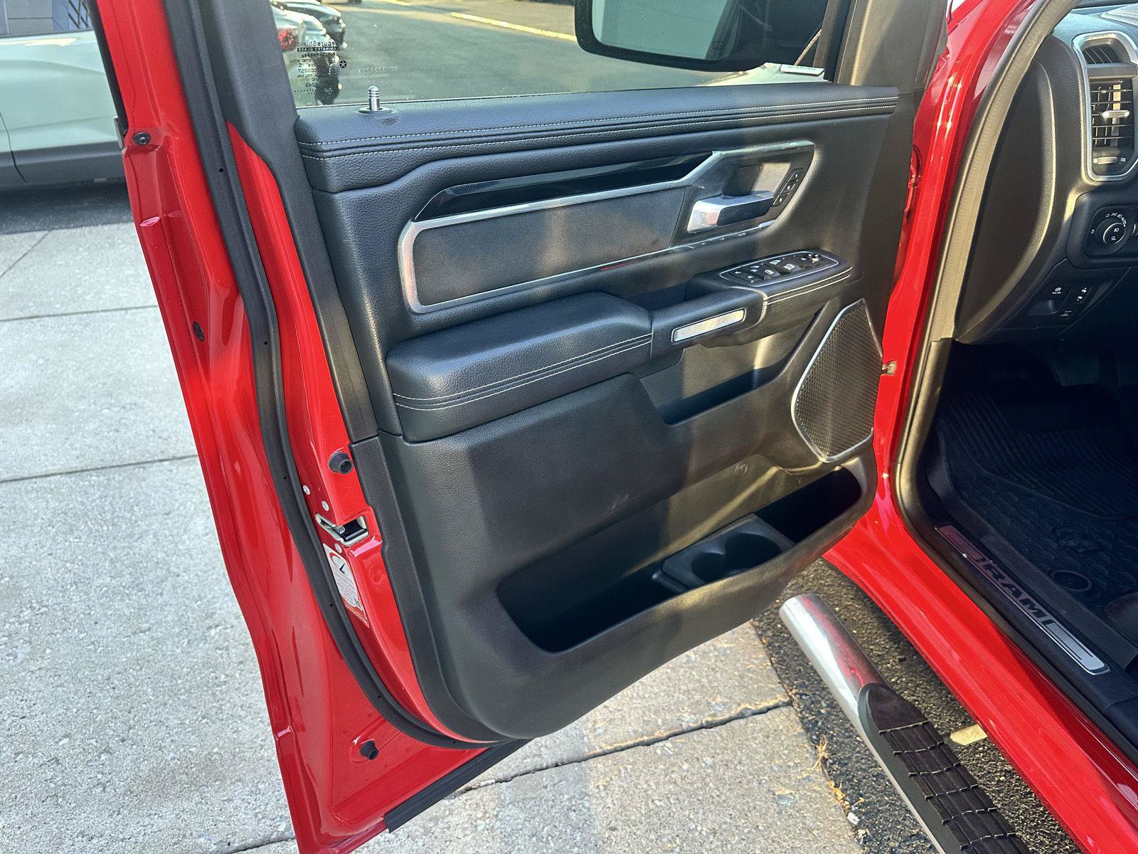 Used 2021 RAM 1500 Laramie w/ Sport Appearance Package AWD/4WD image 24
