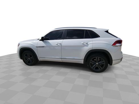 Used 2021 Volkswagen Atlas Cross Sport SE w/ Panoramic Sunroof Package FWD image 6
