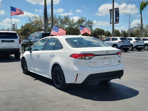 Used 2023 Toyota Corolla LE image 8
