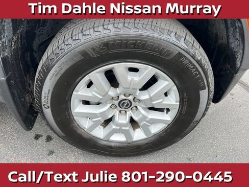 Used 2024 Nissan Frontier SV AWD/4WD image 14