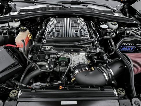 Used 2019 Chevrolet Camaro ZL1 image 17