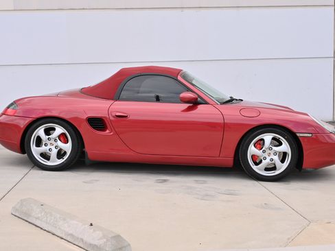 Used 2002 Porsche Boxster S RWD image 13