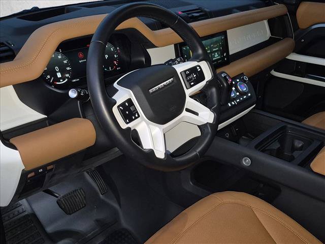 Used 2023 Land Rover Defender 110 S AWD/4WD image 10