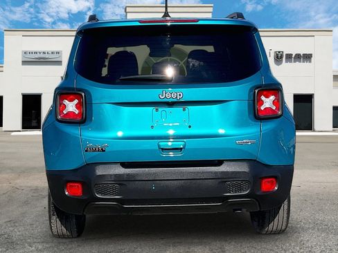 Used 2022 Jeep Renegade Latitude image 4
