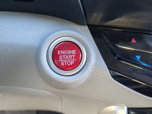 Used 2017 Honda Accord EX-L image 32