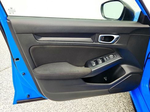 Used 2023 Honda Civic Sport image 10