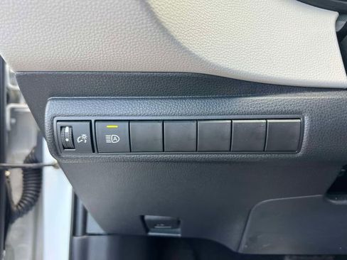 Used 2022 Toyota Corolla LE image 23