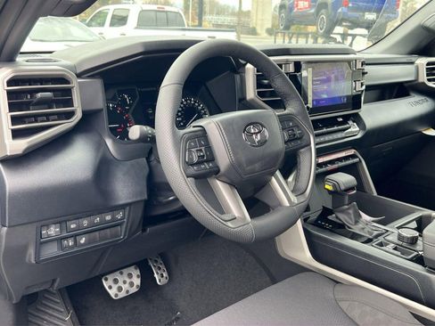 New 2025 Toyota Tundra SR5 image 11
