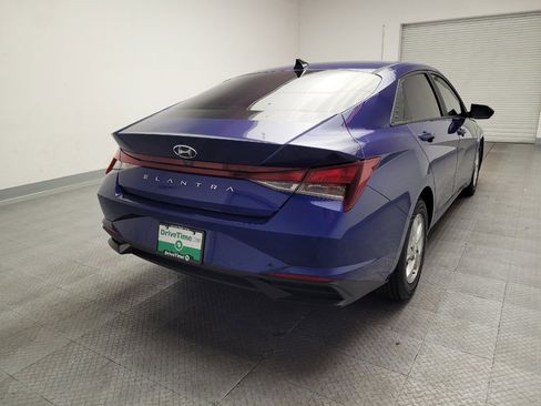 Used 2023 Hyundai Elantra SE FWD image 7