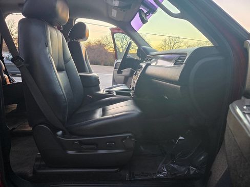 Used 2013 Chevrolet Tahoe LT w/ Suspension Package, Off-Road image 23