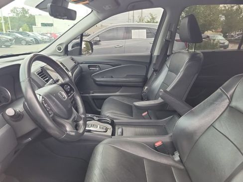 Used 2019 Honda Pilot Touring image 19