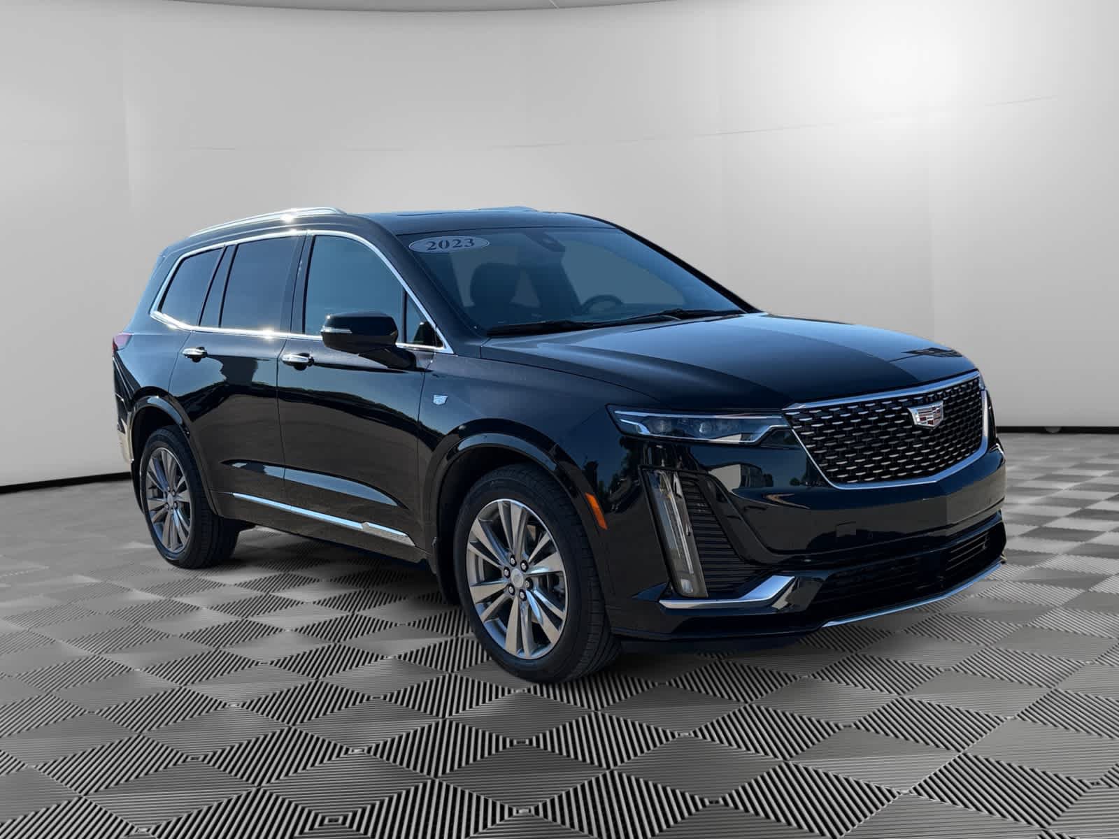 Used 2023 Cadillac XT6 Premium Luxury w/ Technology Package AWD/4WD image 7