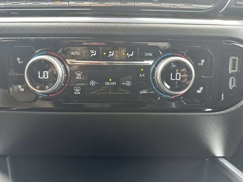 Certified 2024 GMC Sierra 1500 Elevation AWD/4WD image 19