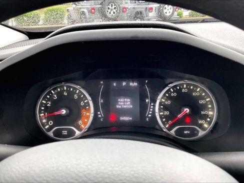 Used 2017 Jeep Renegade Sport w/ Power & Air Group FWD image 26