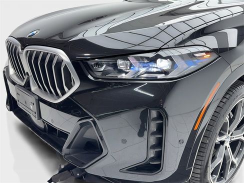 Used 2024 BMW X6 xDrive40i w/ Premium Package image 5