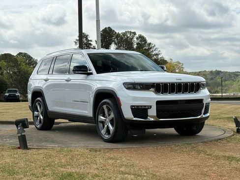 Used 2021 Jeep Grand Cherokee L Limited image 1