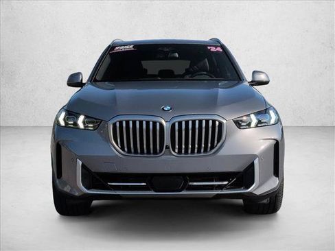 Used 2024 BMW X5 xDrive40i w/ Premium Package AWD/4WD image 2