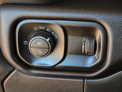 Used 2023 RAM 2500 Big Horn w/ Level 1 Equipment Group image 26