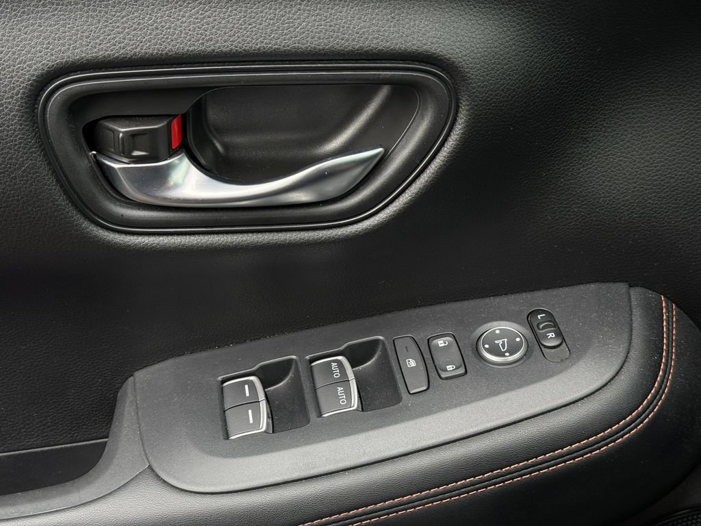Used 2024 Honda HR-V Sport image 6