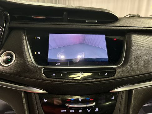 Used 2021 Cadillac XT5 Premium Luxury AWD/4WD image 18