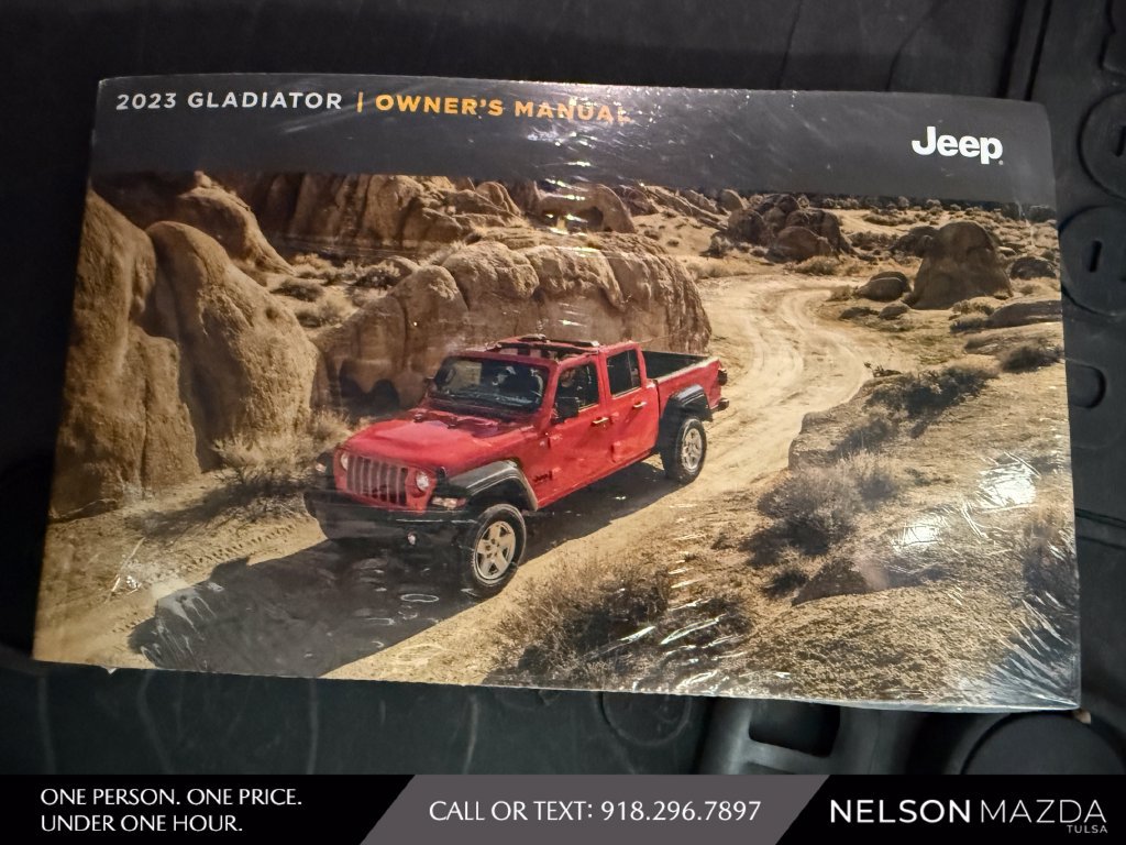Used 2023 Jeep Gladiator Sport AWD/4WD image 48