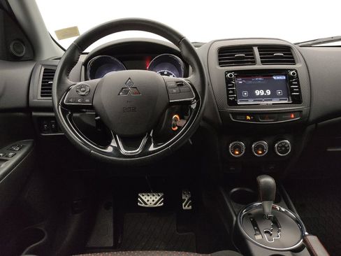 Used 2017 Mitsubishi Outlander Sport LE AWD/4WD image 22