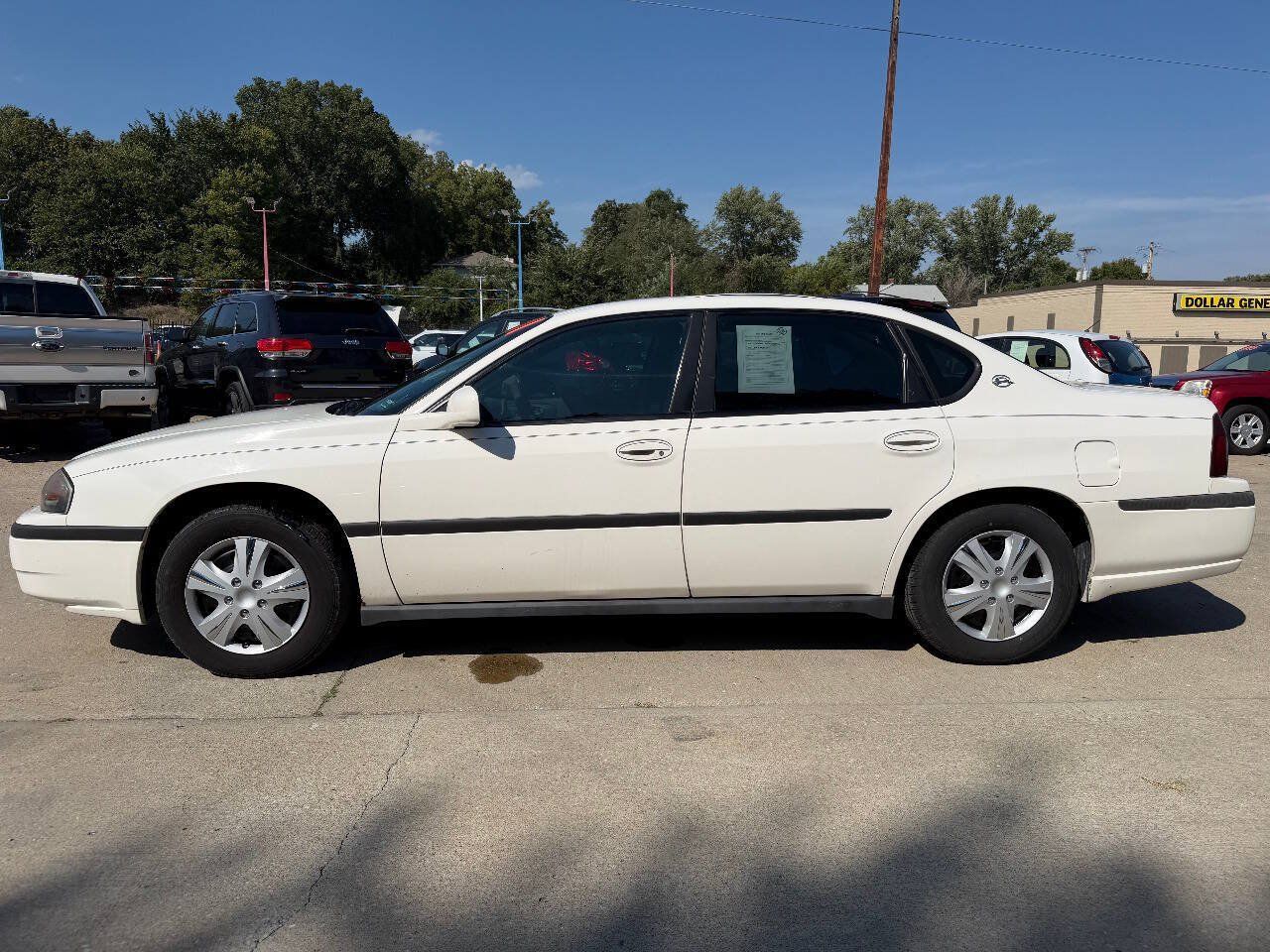 Used 2001 Chevrolet Impala w/ Preferred Equipment Group FWD image 4