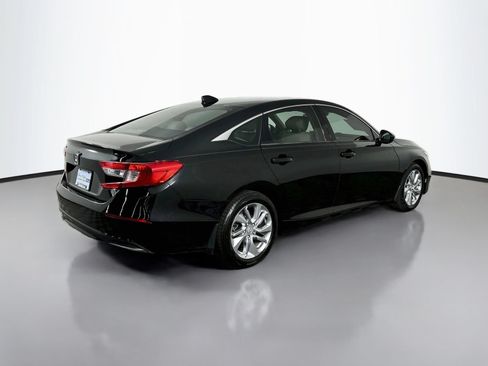 Used 2018 Honda Accord LX image 7