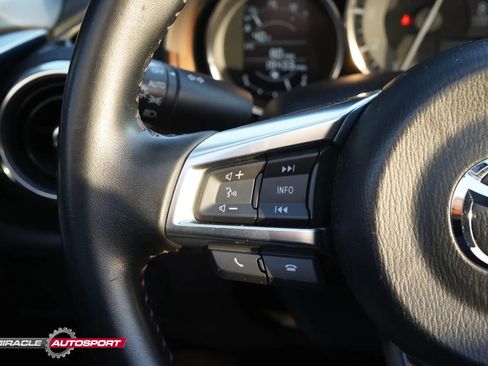 Used 2016 MAZDA MX-5 Miata Grand Touring image 34