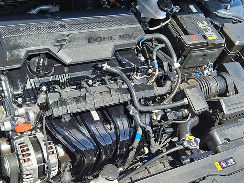 Certified 2024 Hyundai Elantra SEL FWD image 14