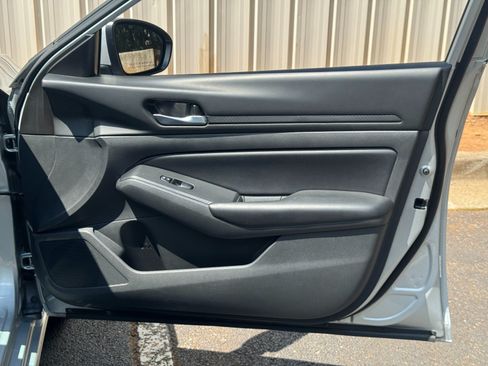 Used 2021 Nissan Altima 2.5 S FWD image 36
