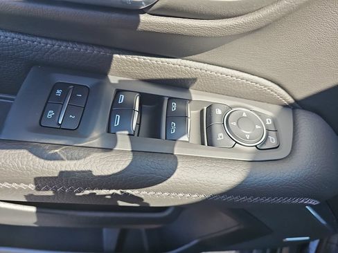 Certified 2024 GMC Yukon XL Denali AWD/4WD image 35
