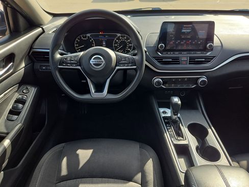 Used 2020 Nissan Altima 2.5 S FWD image 27
