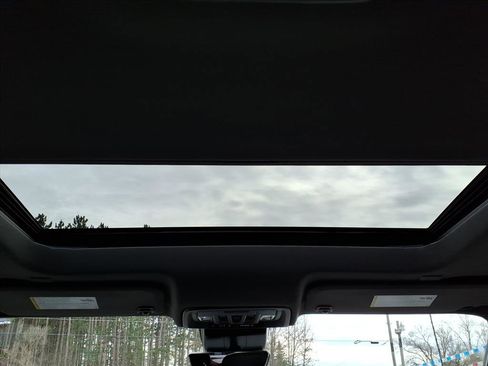 Used 2025 GMC Sierra 3500 Denali w/ Denali Reserve Package image 29