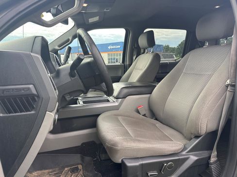 Used 2018 Ford F150 XLT w/ Equipment Group 302A Luxury AWD/4WD image 6