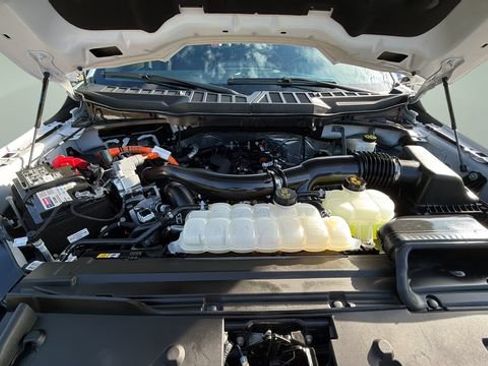 Used 2024 Ford F150 Lariat w/ Tow/Haul Package AWD/4WD image 33
