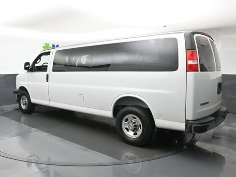 Used 2025 Chevrolet Express 3500 LT w/ LT Preferred Equipment Group RWD image 26