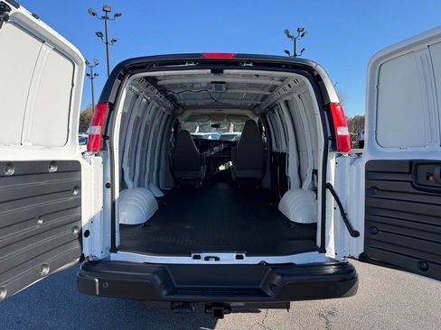New 2025 Chevrolet Express 2500 image 8