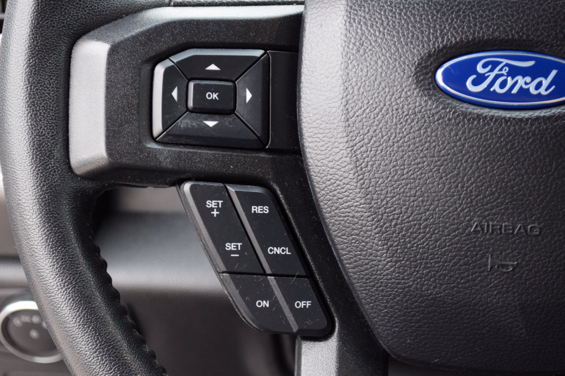 Used 2020 Ford F150 XLT w/ Equipment Group 302A Luxury AWD/4WD image 8