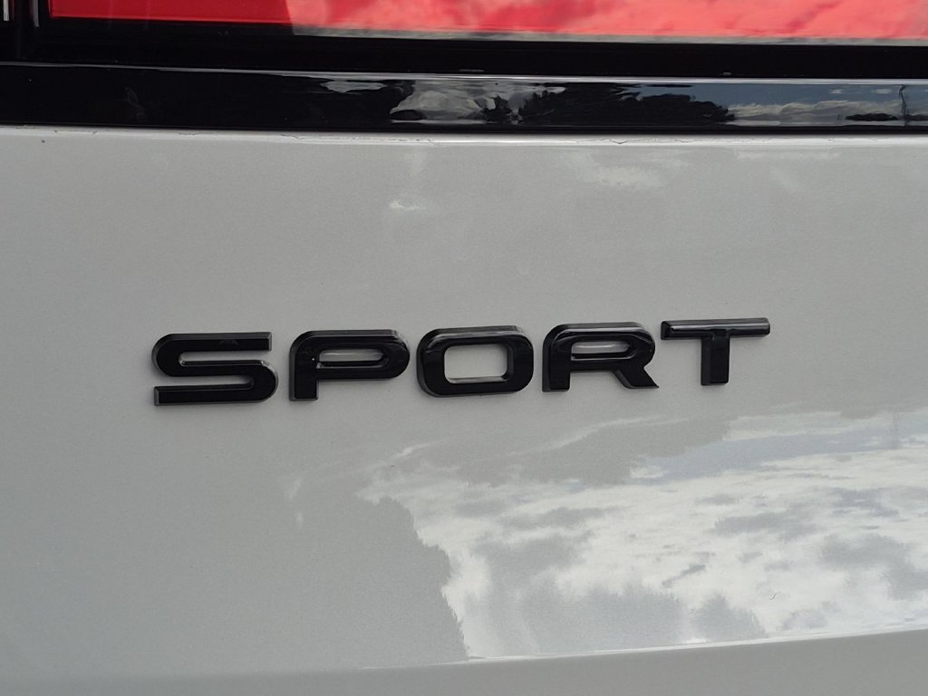 Used 2024 Land Rover Range Rover Sport Dynamic SE AWD/4WD image 10