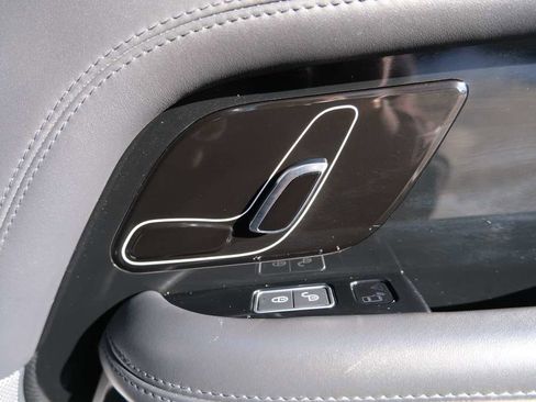 Used 2019 Land Rover Range Rover Autobiography image 33