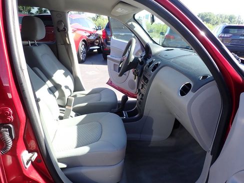 Used 2010 Chevrolet HHR LT FWD image 12