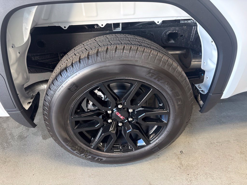 New 2026 GMC Sierra 1500 Pro w/ Graphite Edition AWD/4WD image 3