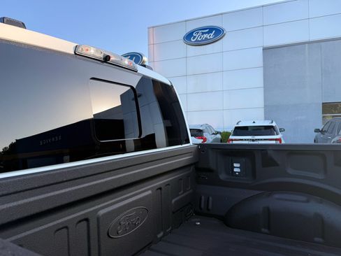 Used 2024 Ford F150 Raptor AWD/4WD image 17