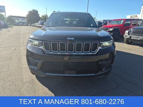 New 2026 Jeep Grand Cherokee Laredo AWD/4WD image 2
