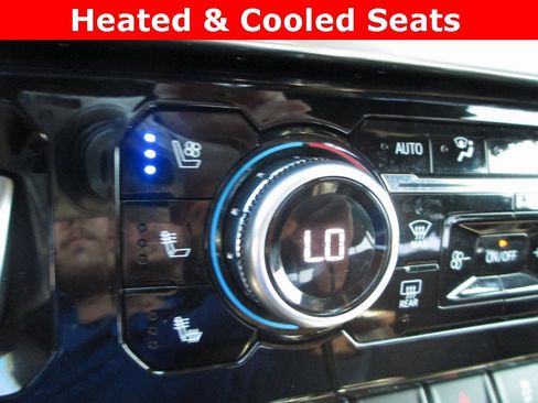 Used 2023 GMC Sierra 1500 Denali w/ Denali Reserve Package image 18