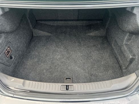 Used 2015 Chevrolet Malibu LTZ FWD image 4