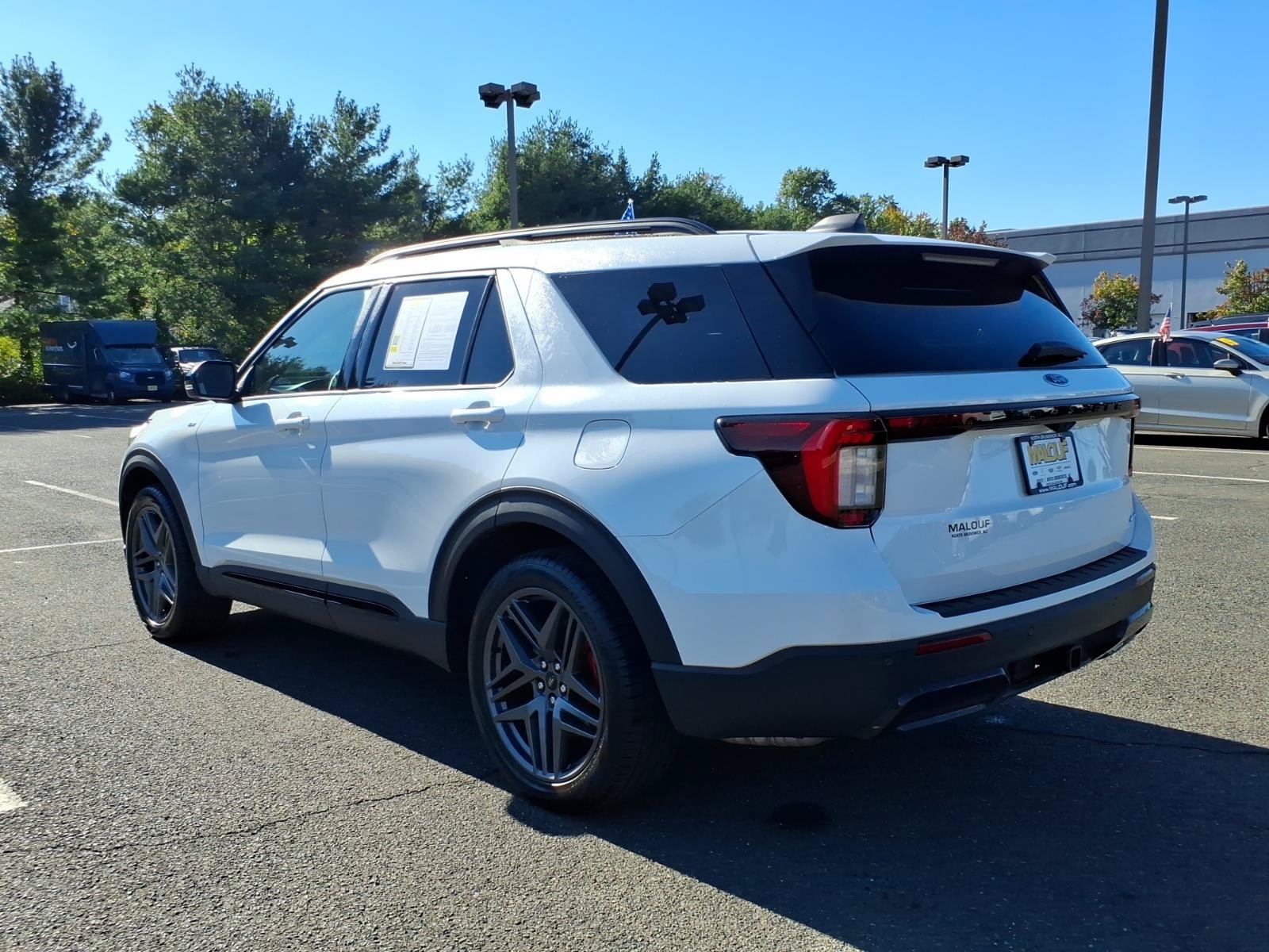 Used 2026 Ford Explorer ST-Line w/ ST-Line Street Pack AWD/4WD image 4