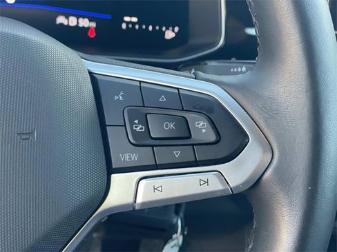 Used 2025 Volkswagen Jetta S image 9